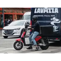 Scooter électrique CKA Express 50cc équivalent avec Top case 120L